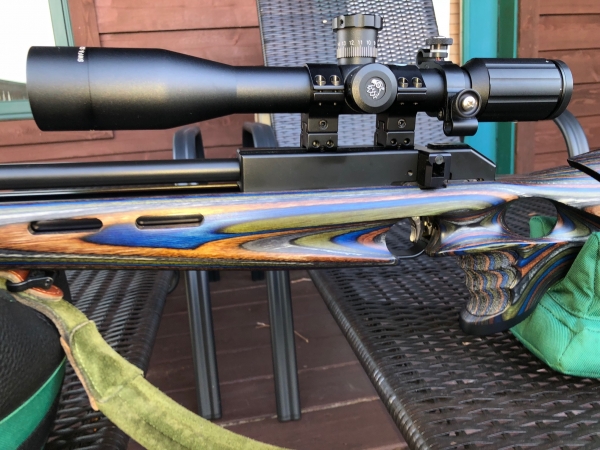 1533473486_12757507085b66f2ced7f015.43961741_Close Up Grip Left.jpg