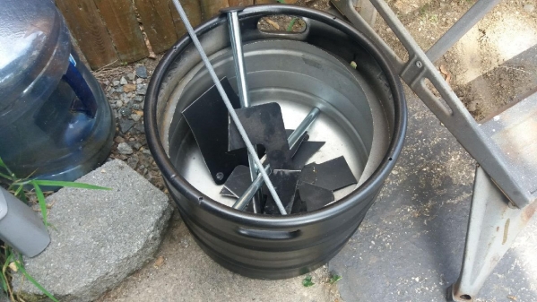 1535999394_1702738445b8d7da24e7150.72819371_Beer Keg target 1.jpg