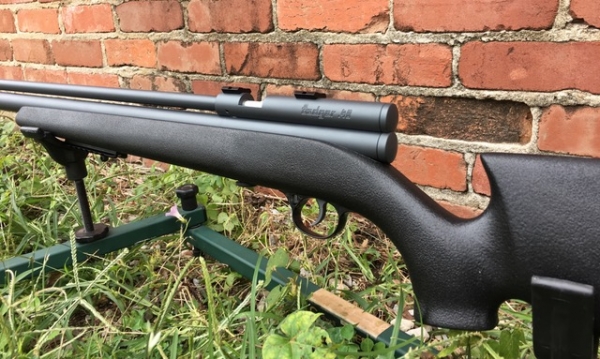 1539319549_20833980215bc026fd16ab91.75118039_Pro-Classic Grip Close up.jpg