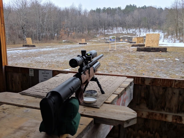 1546611999_9296168145c2f6d1fbc6ff4.40895180_at the range karal.jpg