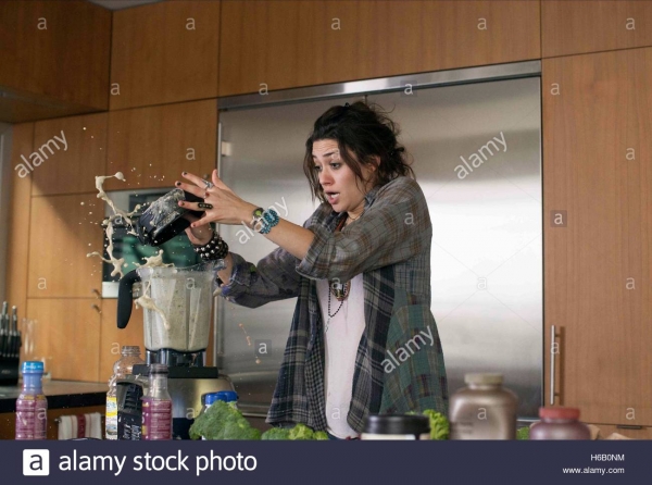 1548164274_10448427925c471cb2e2c003.90997282_emmy-rossum-youre-not-you-2014-H6B0NM.jpg