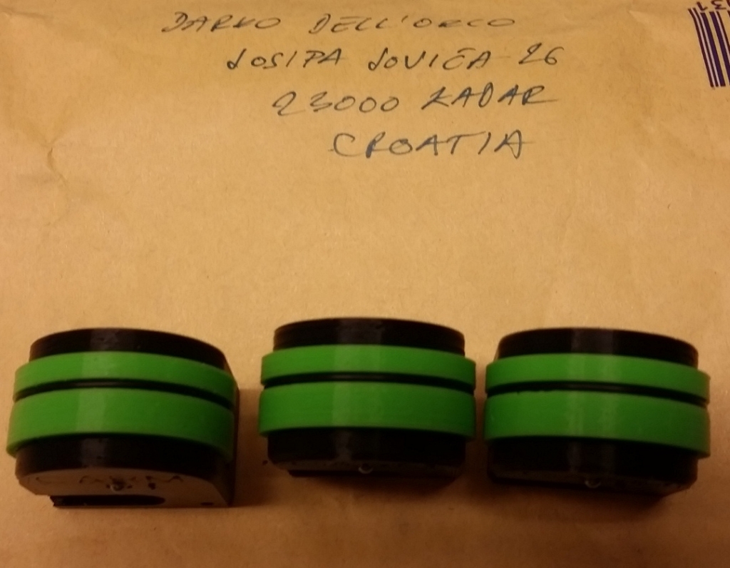 1554498298_2502397445ca7c2fa4307c1.25696479_brocock mag1.jpg