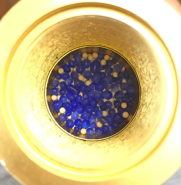 1558569500_17406474245ce5e21c6b5405.26021078_silica at inlet after 6 days.jpg