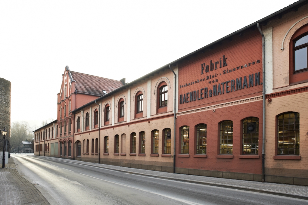 1561907143_8953917235d18cfc764a186.96370623_Contemporary image of old building.jpg
