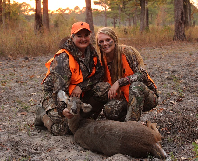 1565967871_17445349705d56c5ff4bc009.76227964_reasons-deer-hunter-lead.jpg