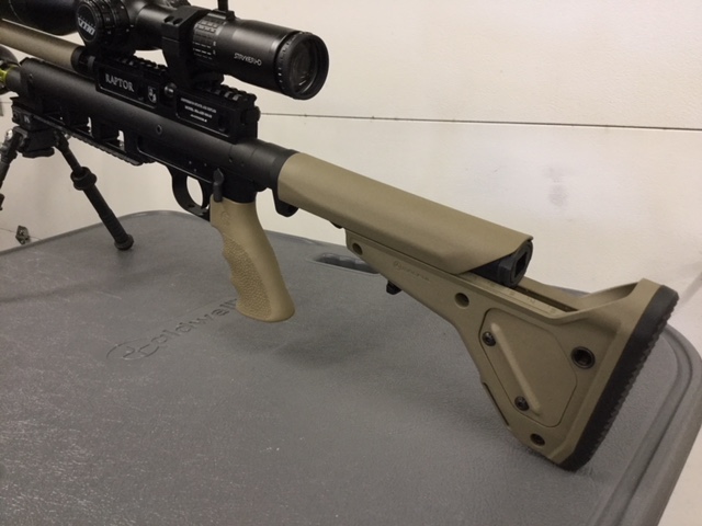 1567208603_21285935405d69b49b57a068.46047811_Raptor MagPul and Hogue.JPG