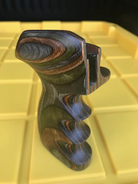1568792684_15930765505d81e06cecdba1.90571725_Thumbrest 2.jpg