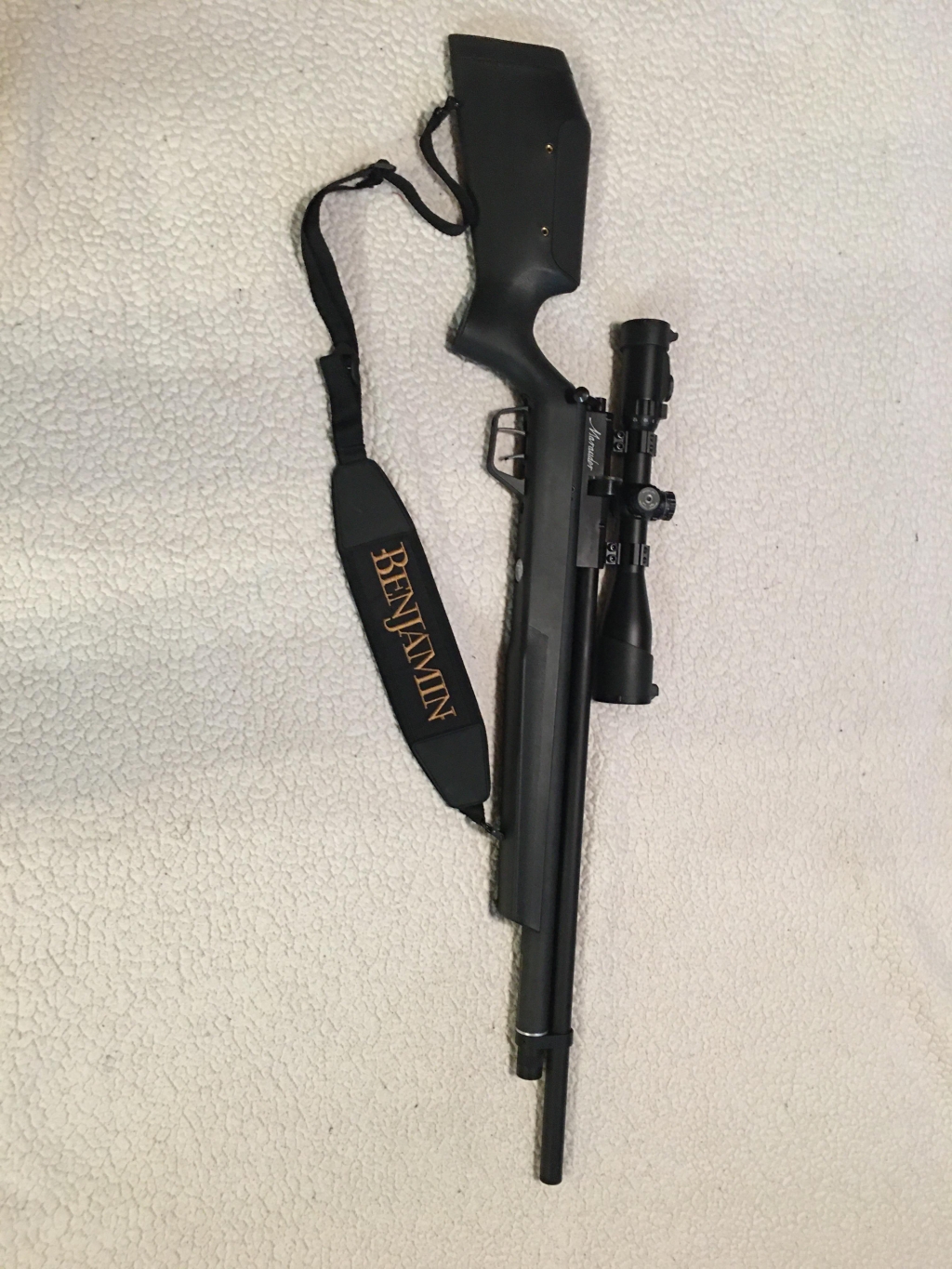 1575256335_11460807845de4810f5ccec8.38232545_Benjamin Marauder .25 cal (3).JPG