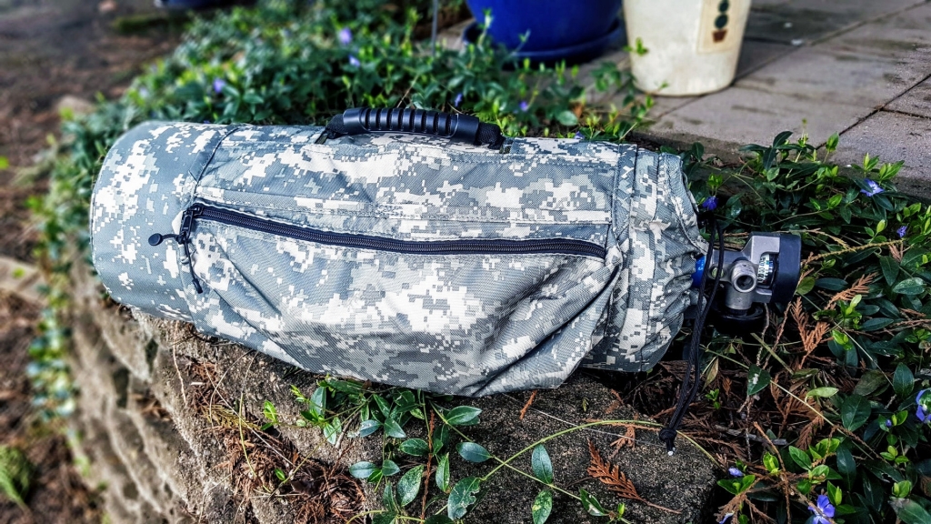 1582496099_3054882235e52f963aa5249.86478094_tank bag 3.jpg