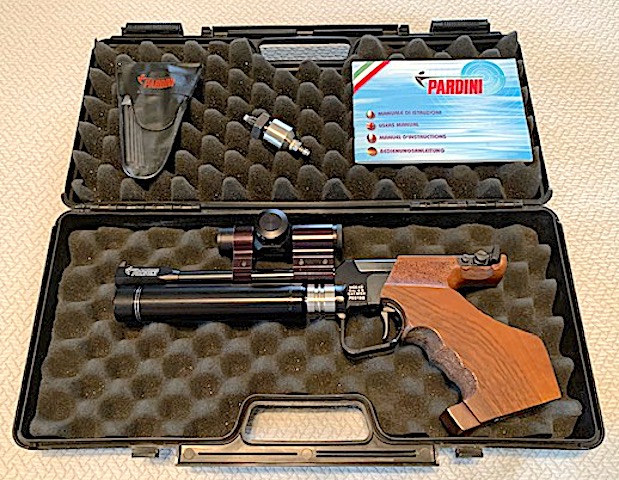 1583103645_9535107795e5c3e9db3eb51.63539654_Cased Pardini.jpg