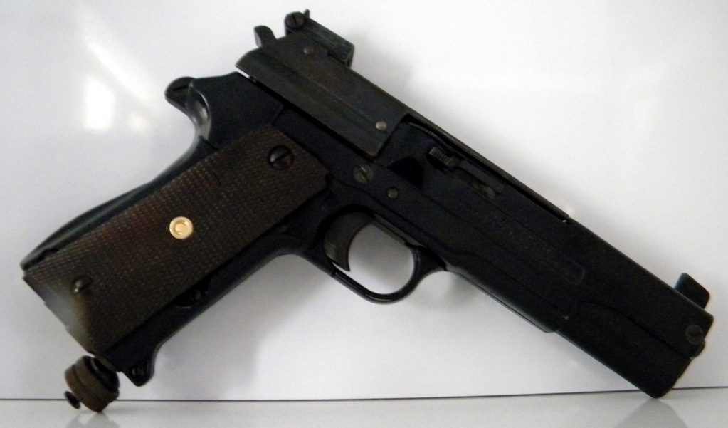 1583264374_3511839945e5eb276cc2136.60711181_83 Crosman 451 R.JPG