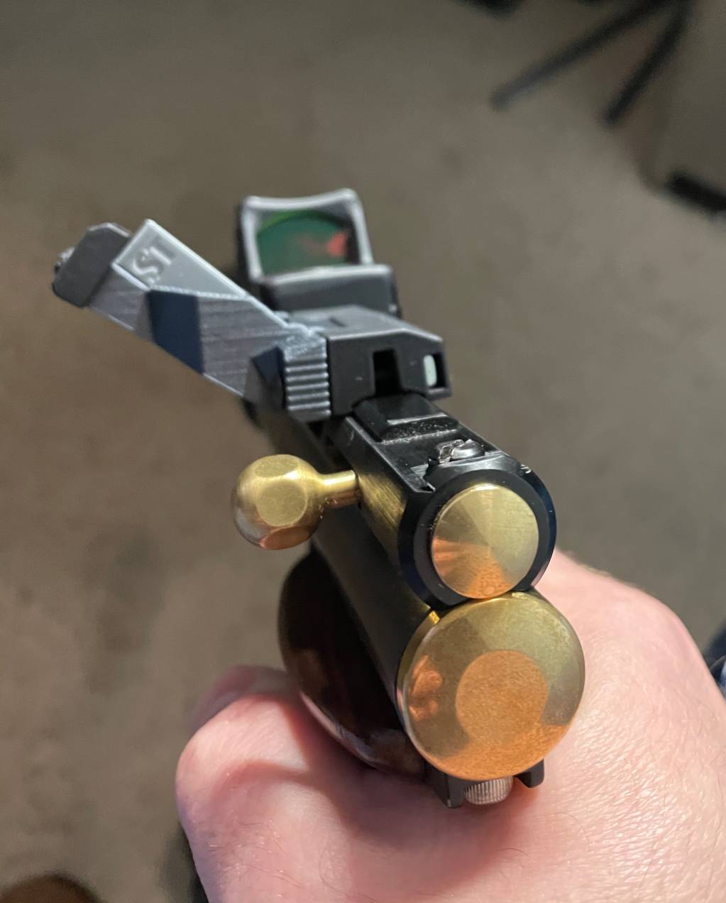 2240 mag - 1.1605660845.jpeg