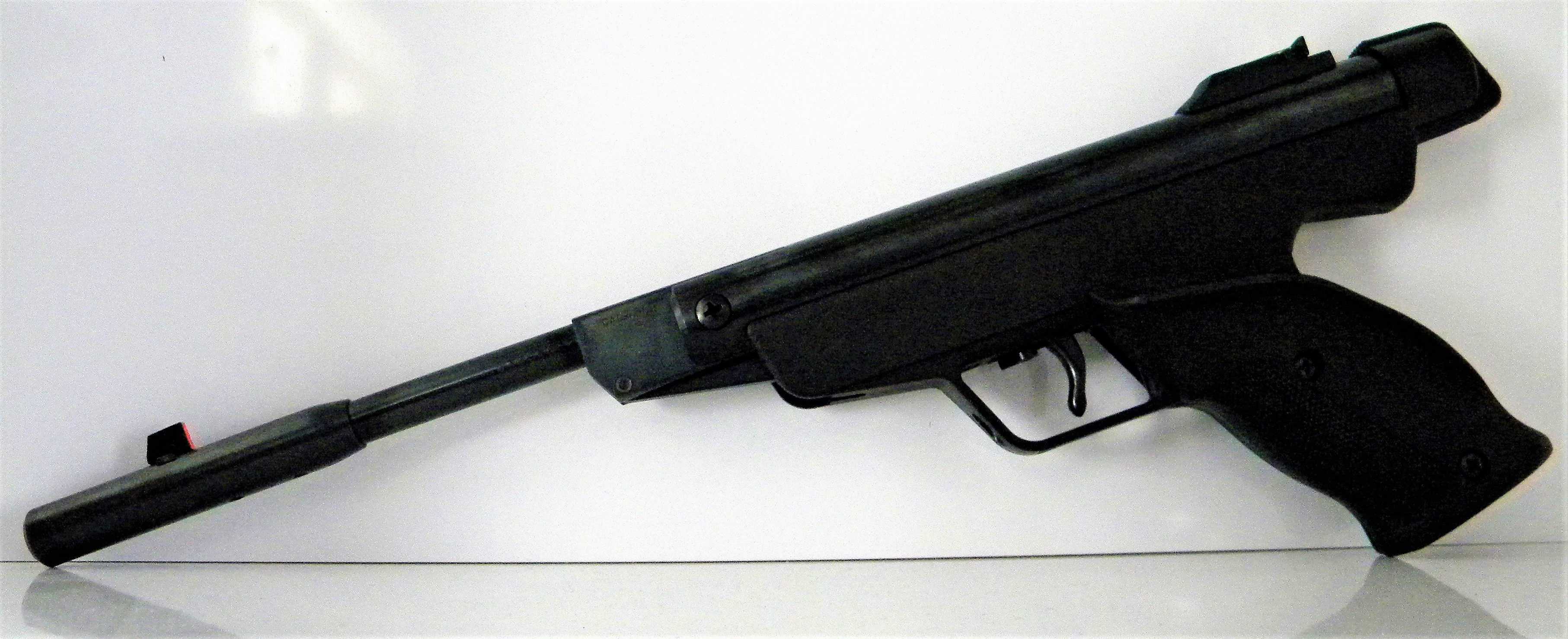 24 Diana P5 Magnum .177.JPG