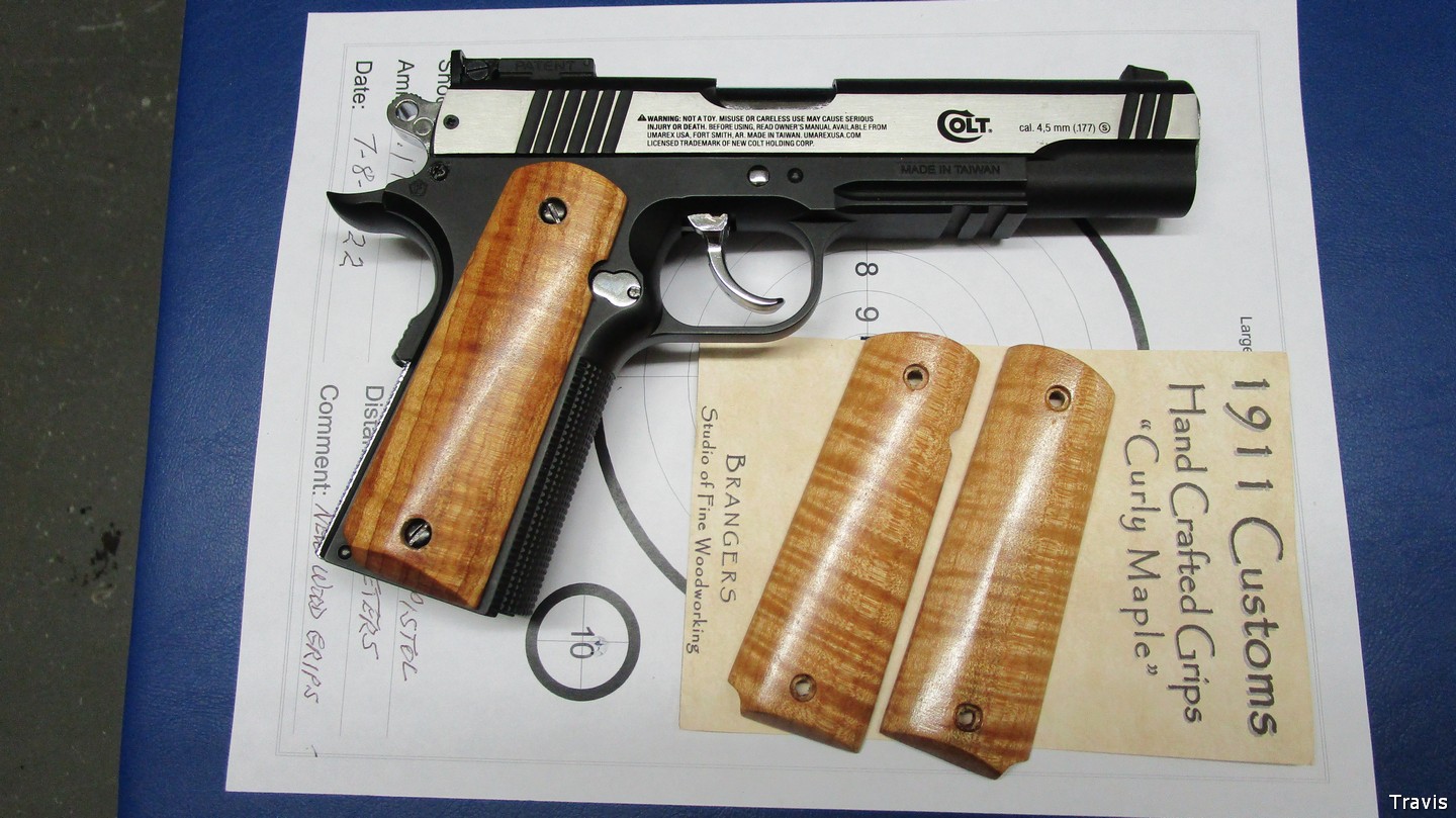 Colt Grips-207.jpg