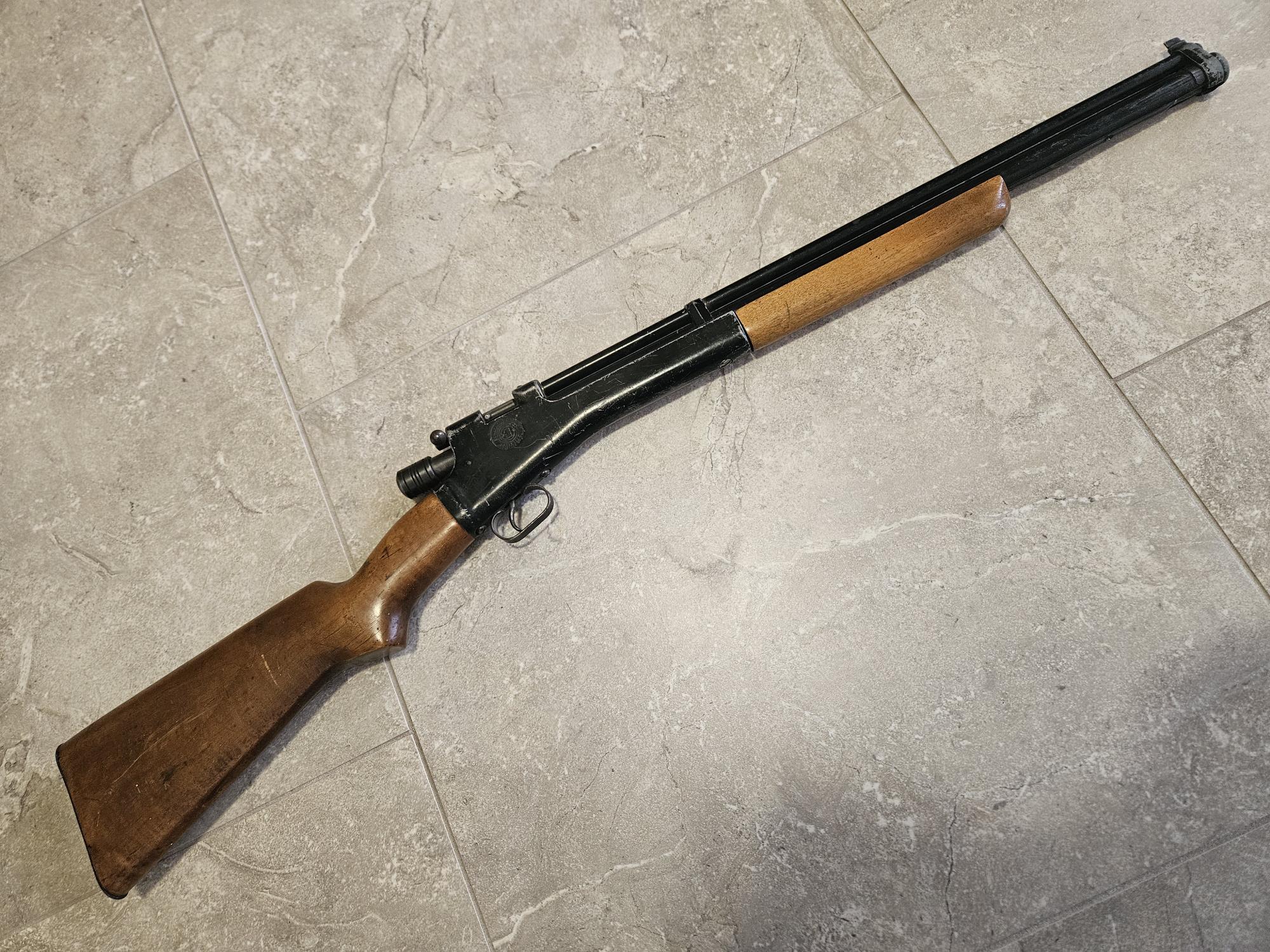 Crosman 101.jpg