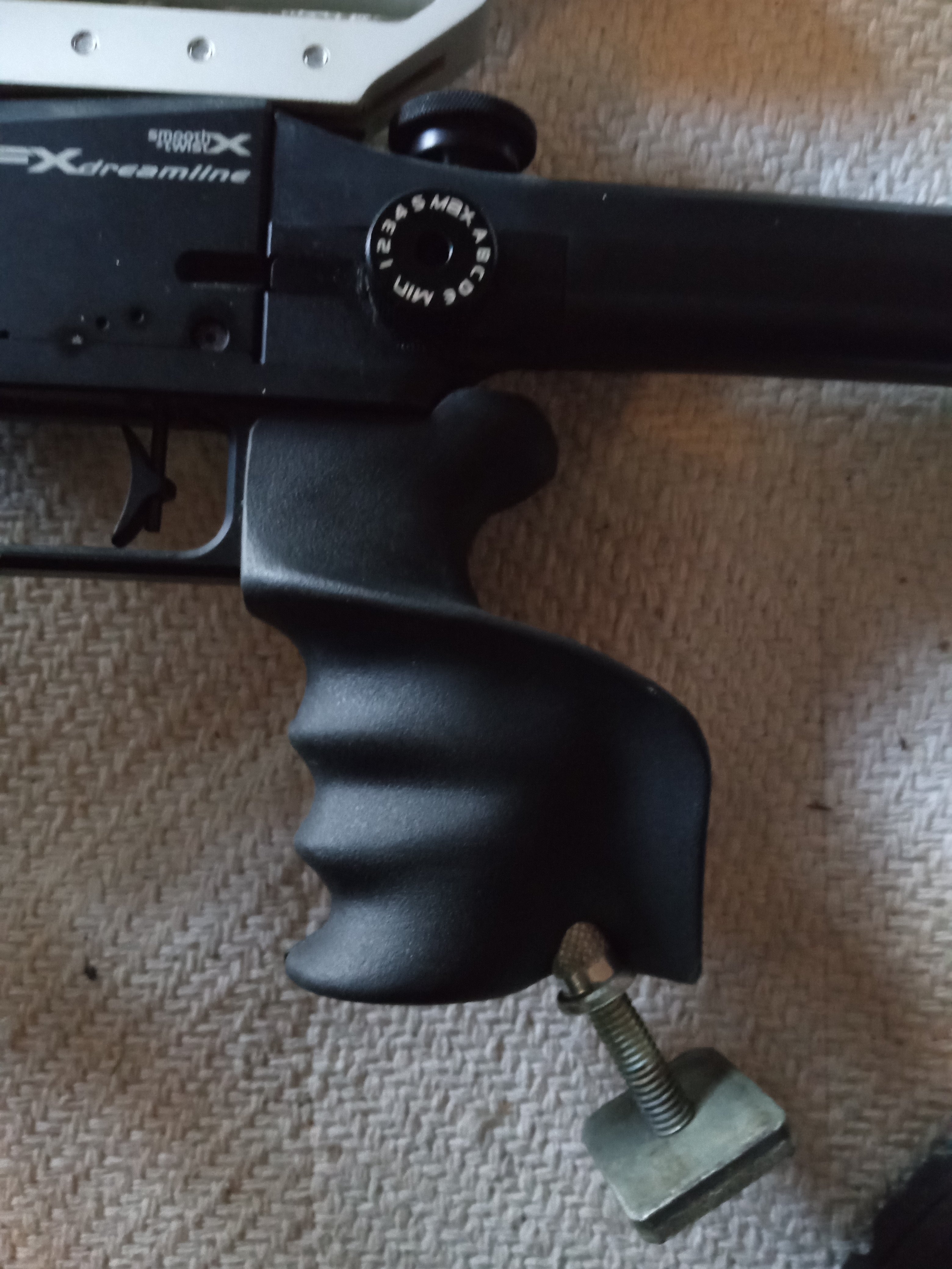 DL-1.jpg