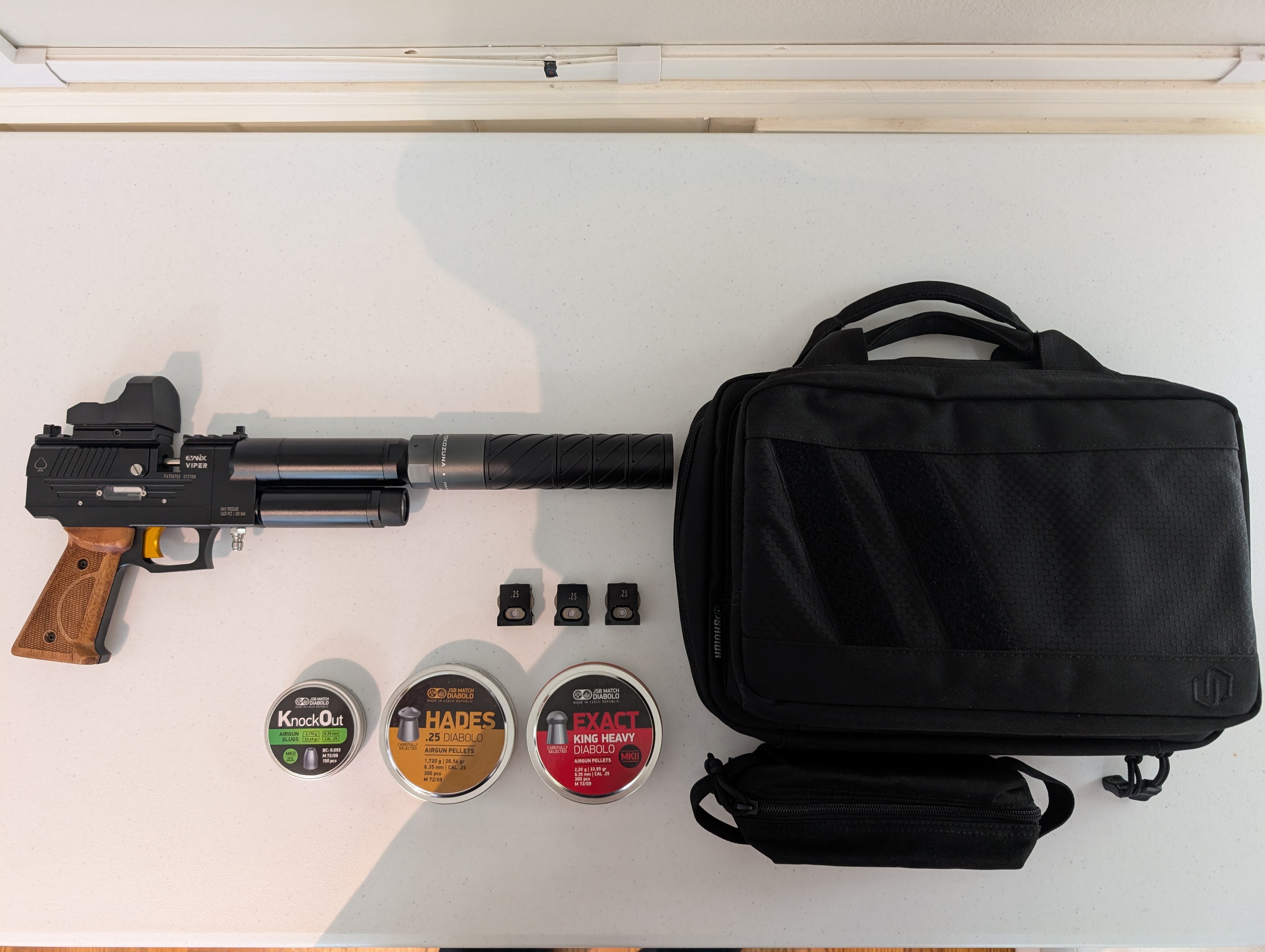 Evanix Viper .25 PCP Pistol Image 1.jpg