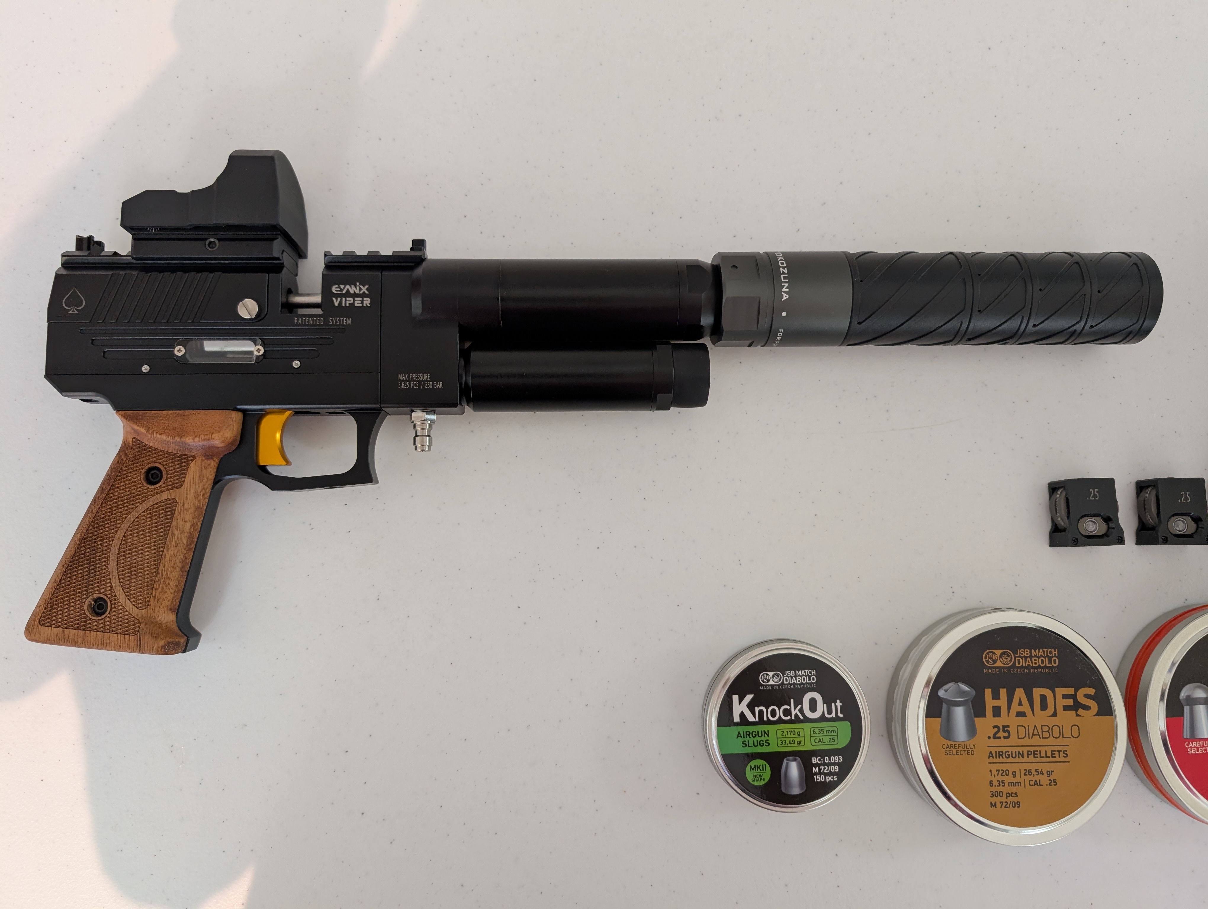 Evanix Viper .25 PCP Pistol Image 2.jpg