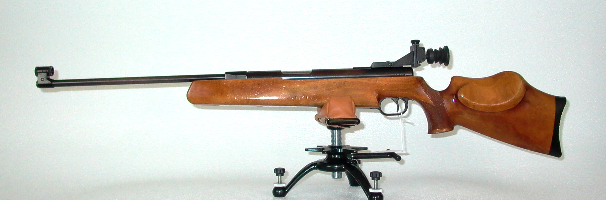 FWB 150 tyro 16190001e.jpg