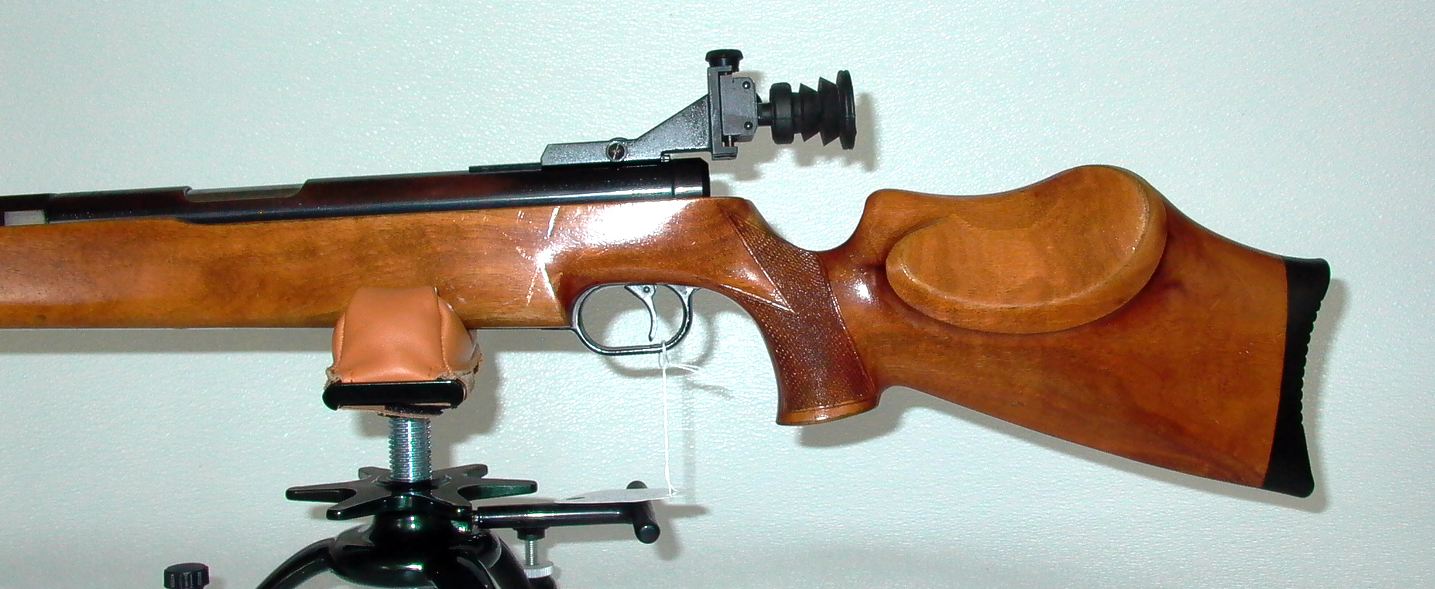 FWB 150 tyro 16190002e.jpg