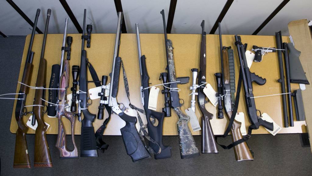 gun-confiscataion-in-carlton-oregon96846-38231374ejpg-b60d1991cee02350.1647126639.jpg