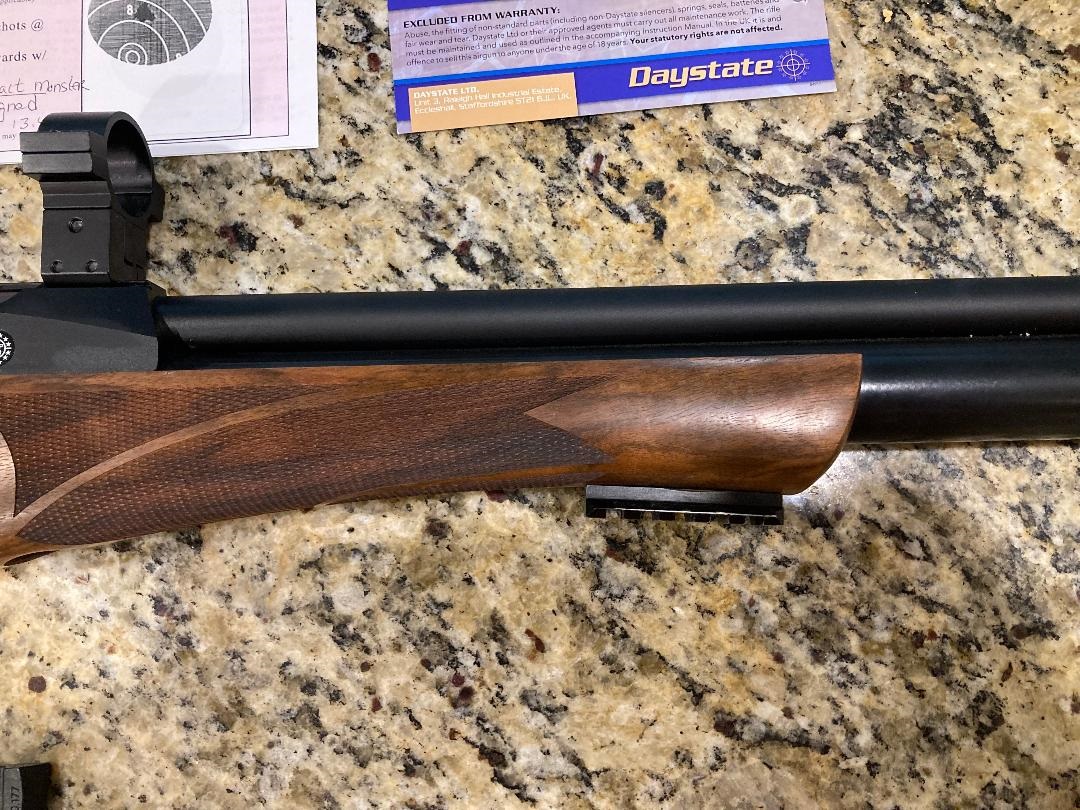 Gun1a.jpg