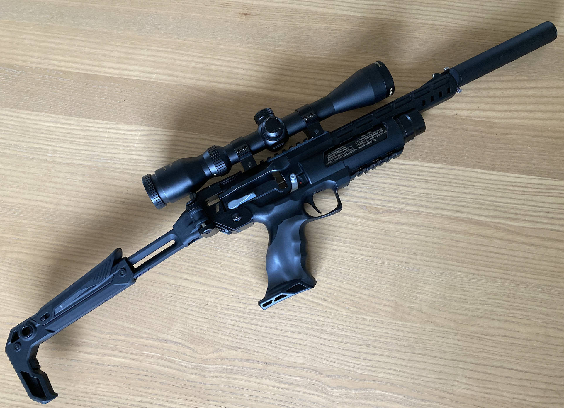 HW44AA2.jpg