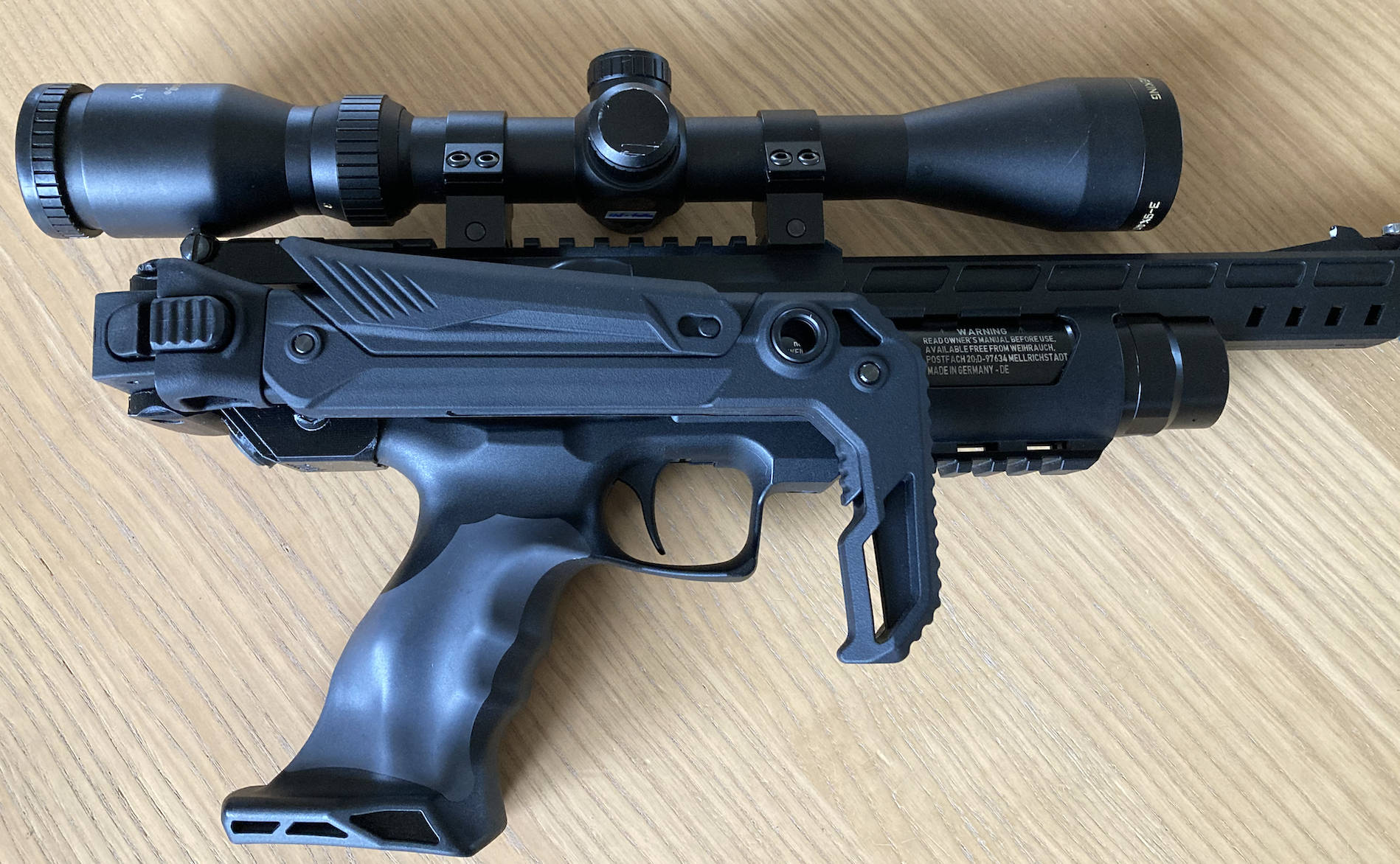 HW44AA3.jpg
