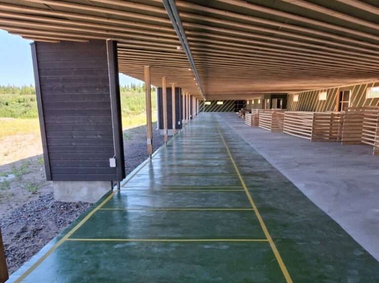 Inside a shooting house (50 m – 60 lanes).jpg