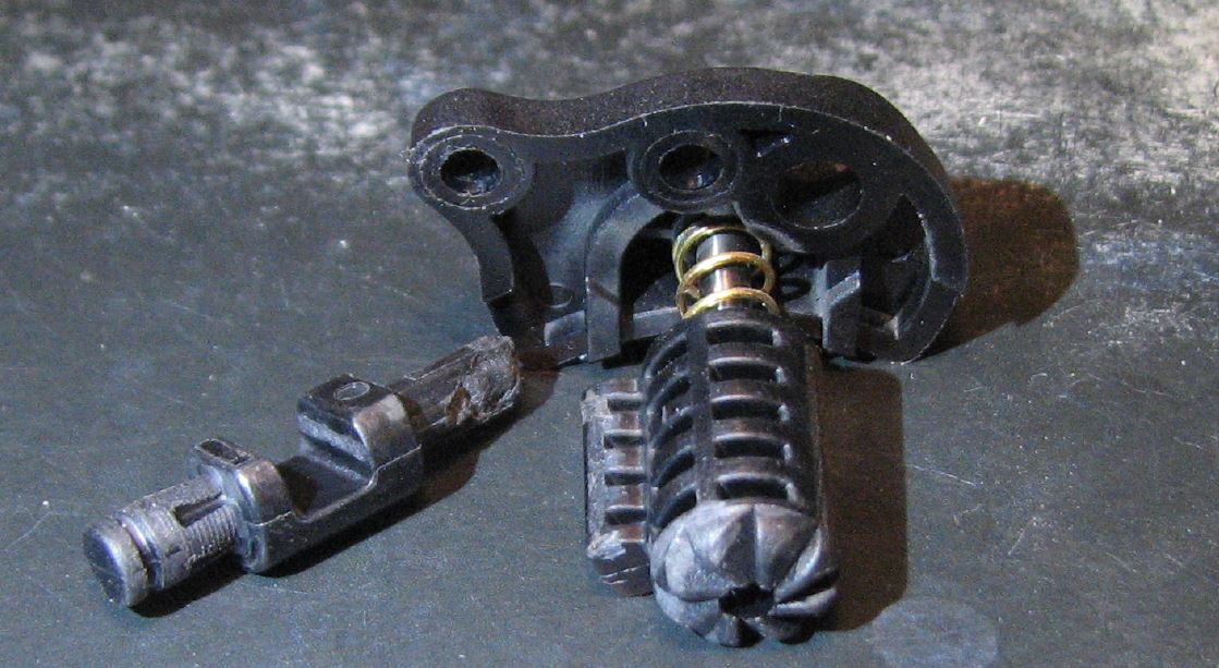 L2 - plunger, ratchet.JPG