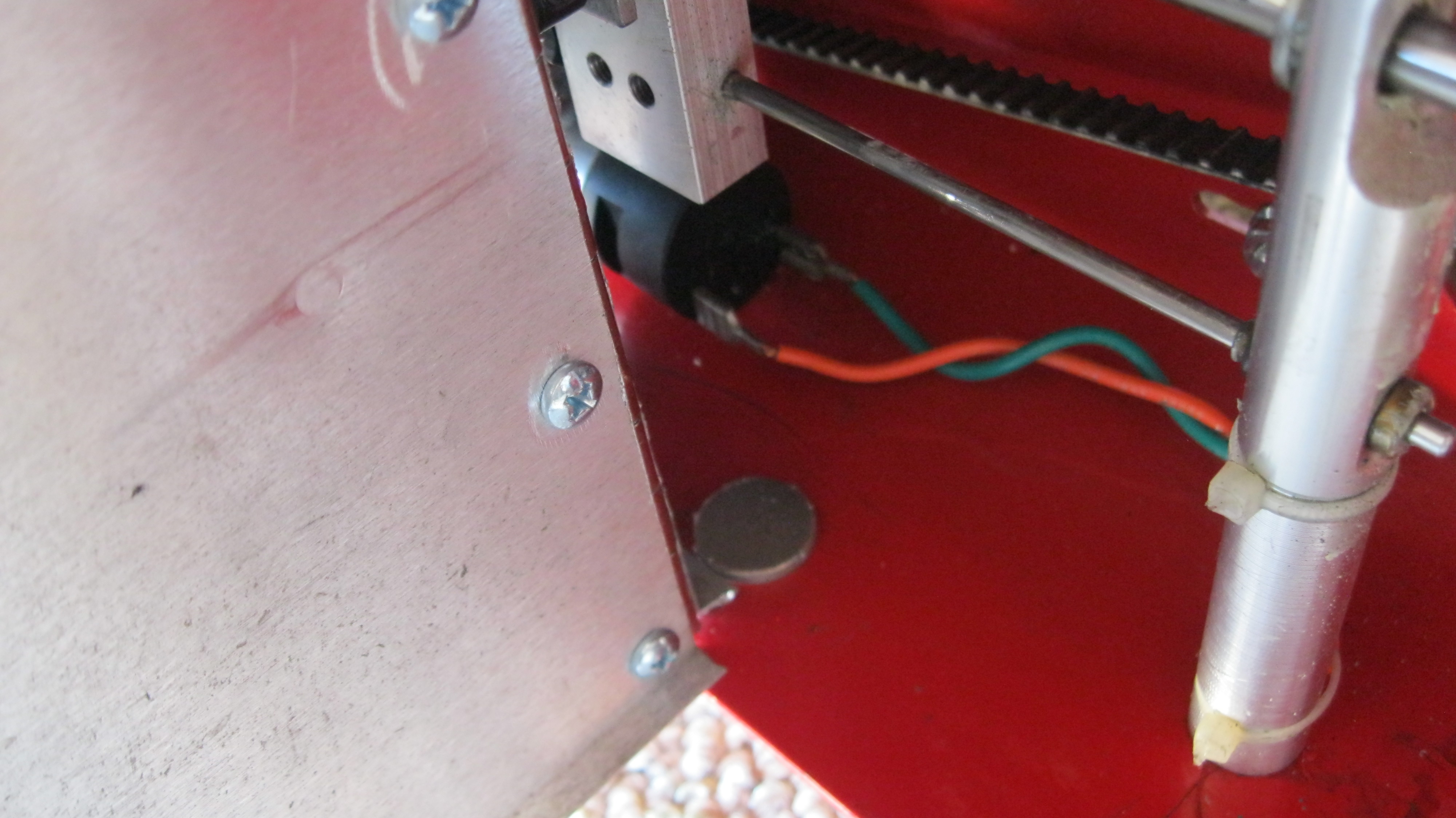 Open Front with Magnet holding in place.JPG