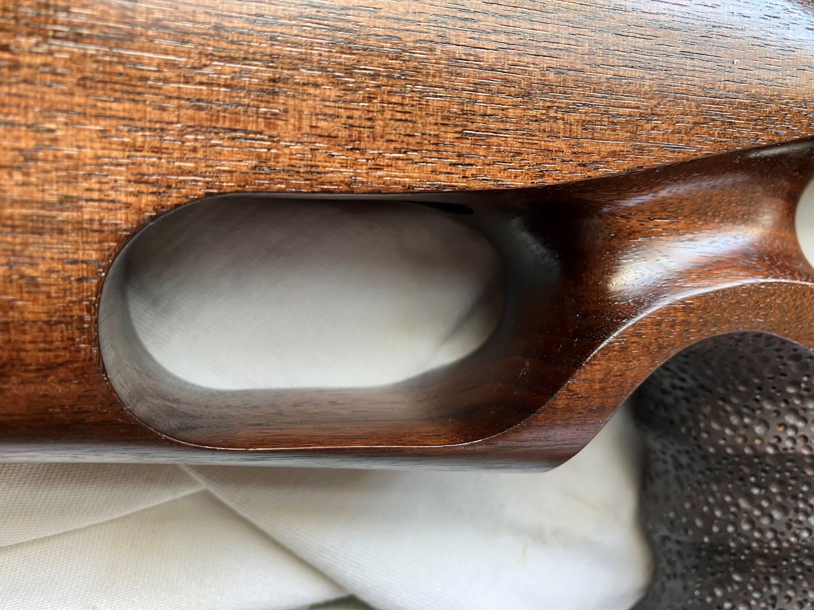 RAW Stock-Thumbhole.JPG