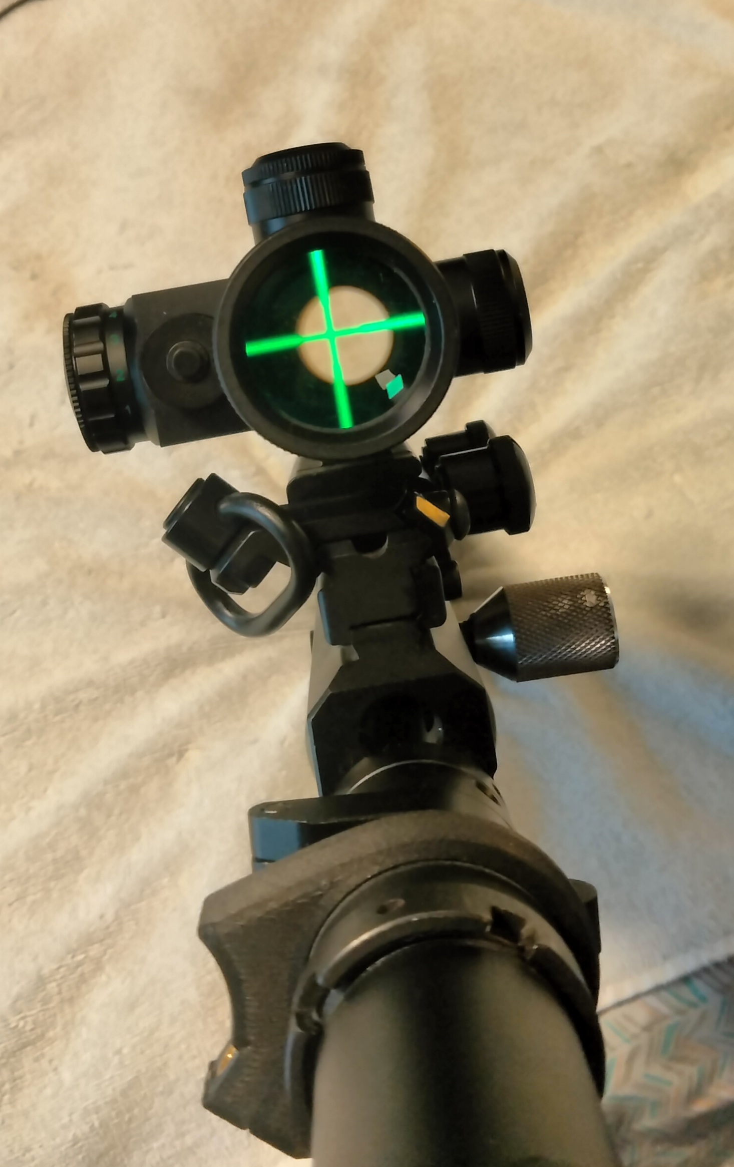 Red crosshairs.jpg