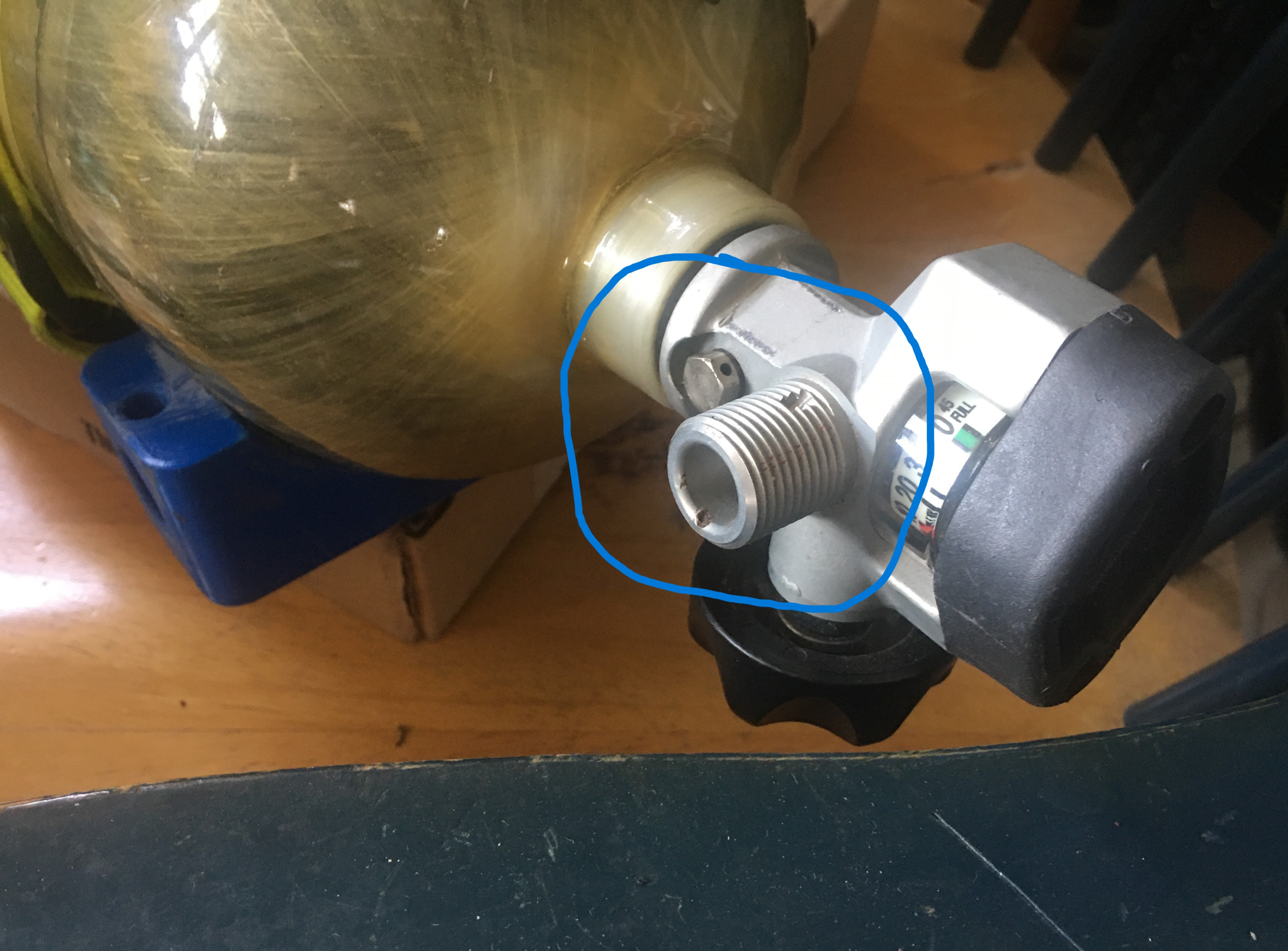 SCOTT 45 min TANK VALVE 2.JPG