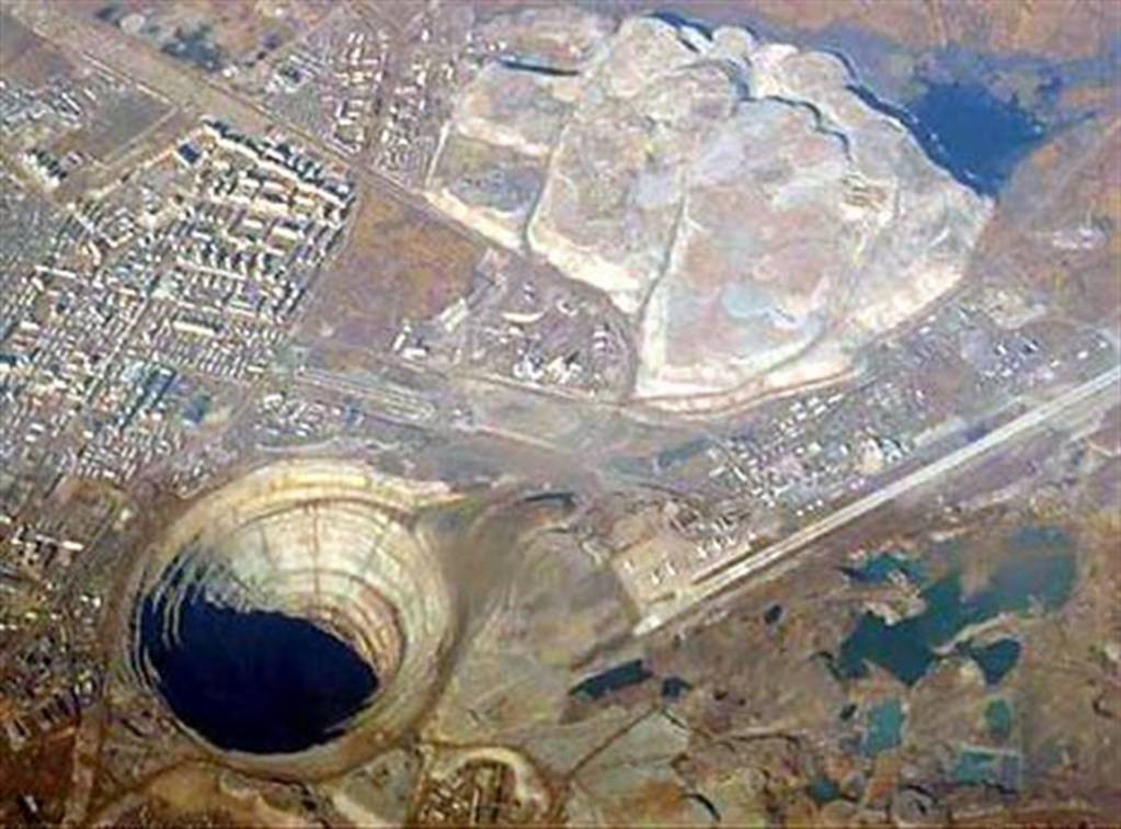 The Airgun Hole -- So Deep, So Wide. 02b. Mirny Mine, Russia, 1,700ft deep pit swirl, 3,900ft ...jpg