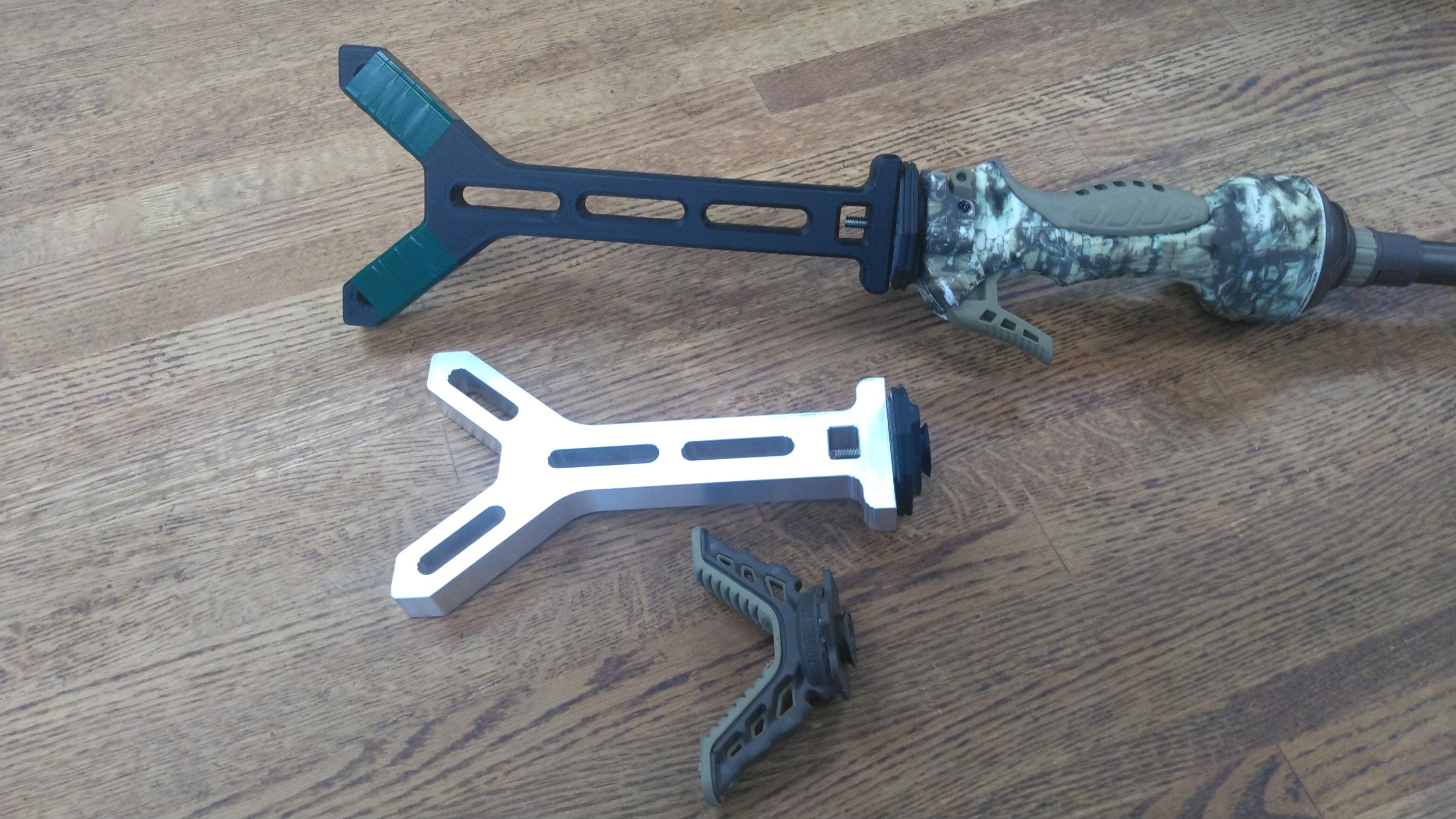TRIGGER STICK RISERS.JPG