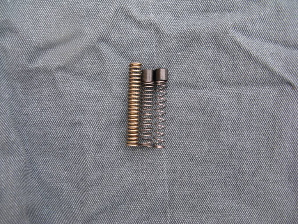 Valve spring - Stock .040 and .020 wire and .25 stop.1599950658.JPG
