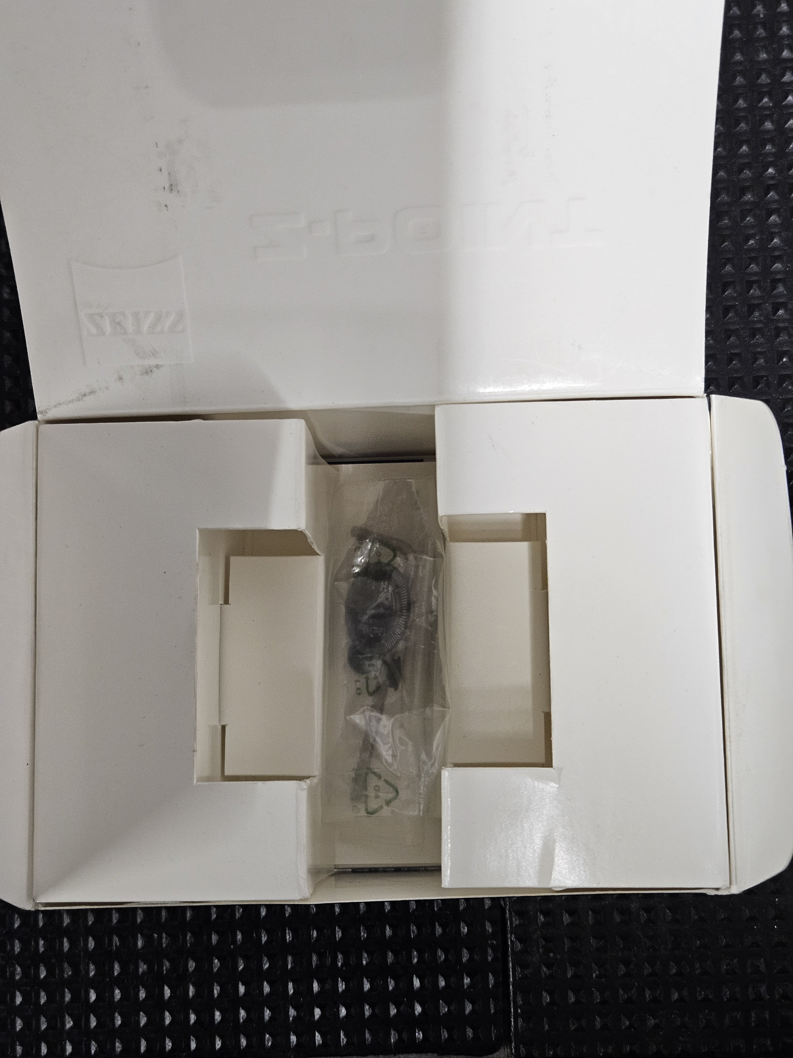 Zeiss Dot 2.jpg