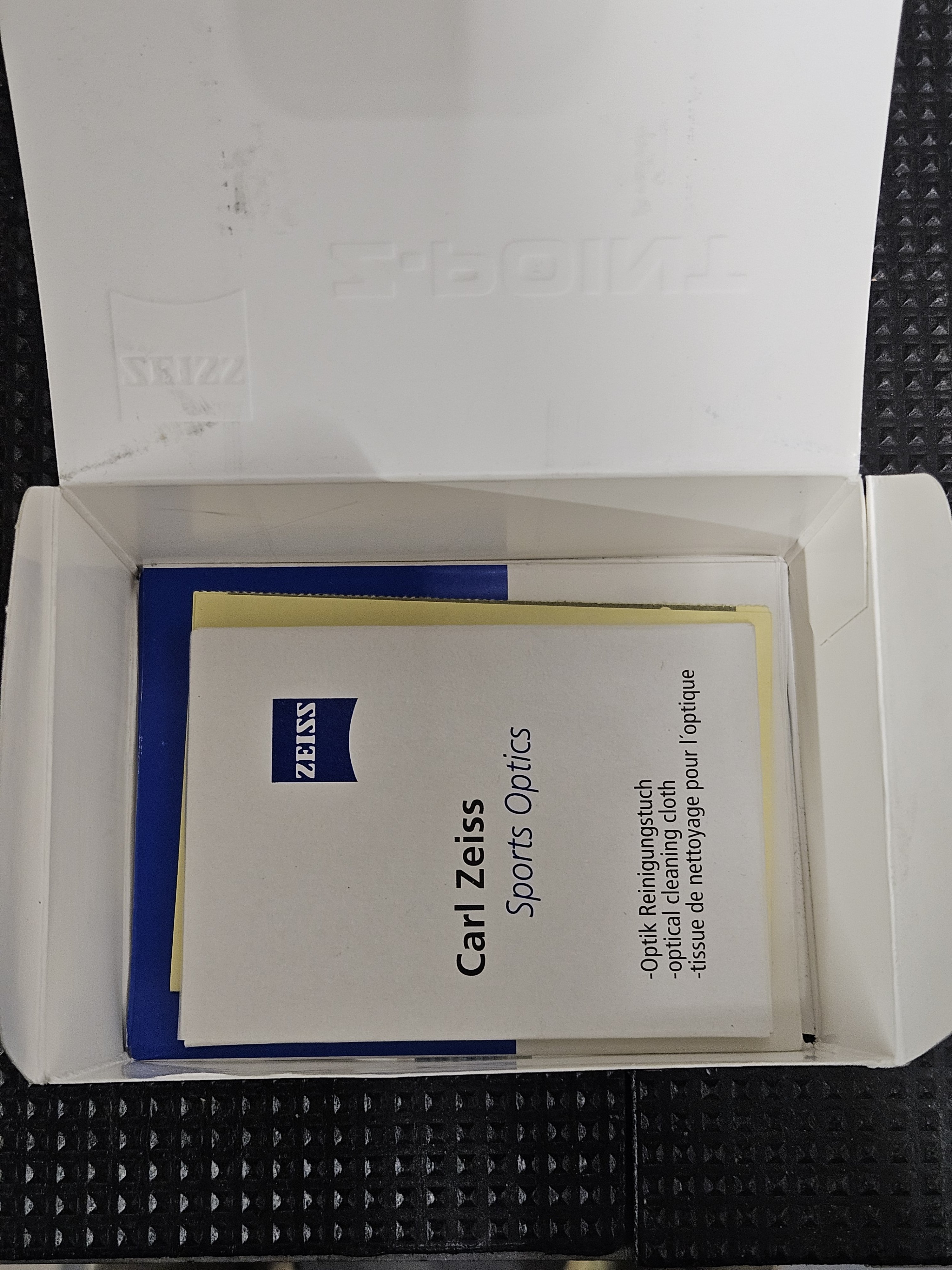 Zeiss Dot 5.jpg