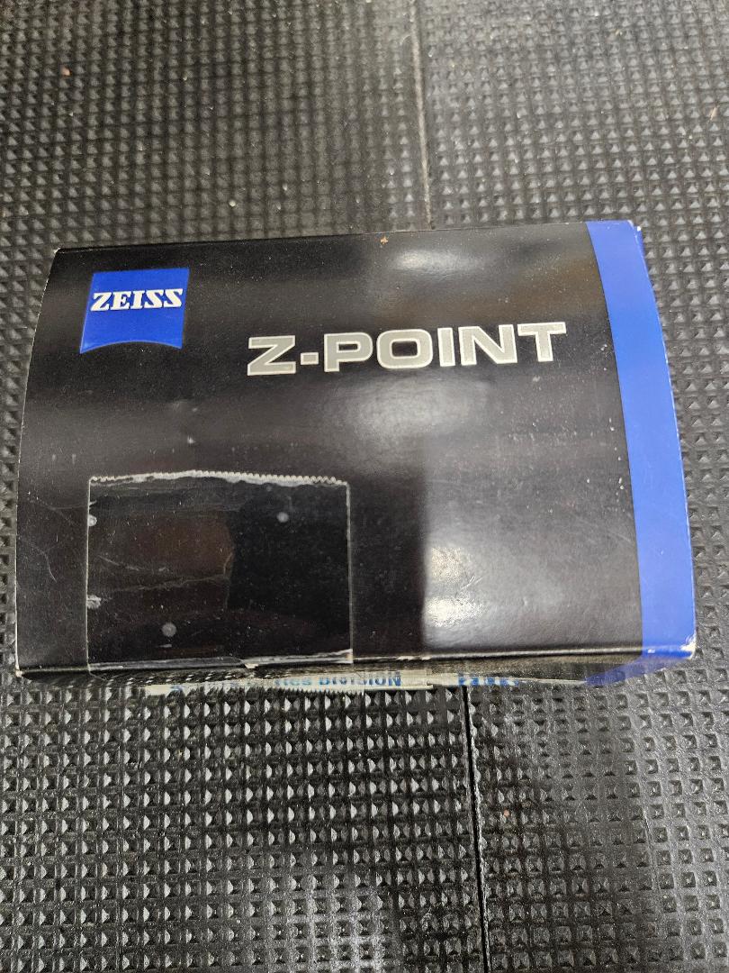 Zeiss Dot 6.jpg