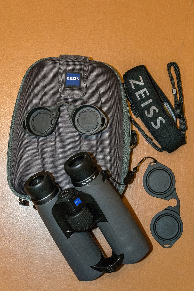 Zeisswlenscaps copy.1637819027.jpg
